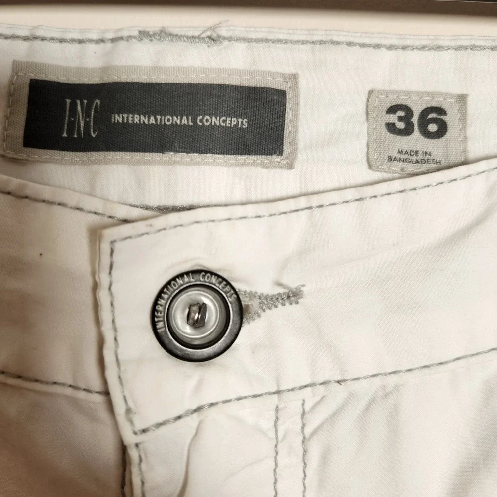 INC International Concepts Men's White Cargo Shorts Size 36 100% Cotton Utility